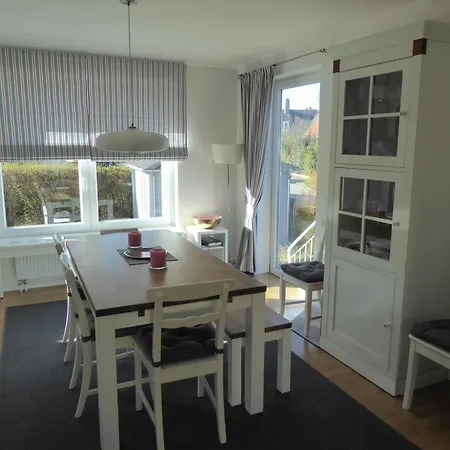 Timmendorfer Strandferienhaus Apartman